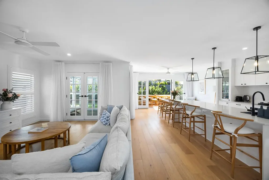 Hamptons-Inspired Sanctuary in the Heart of Palmview