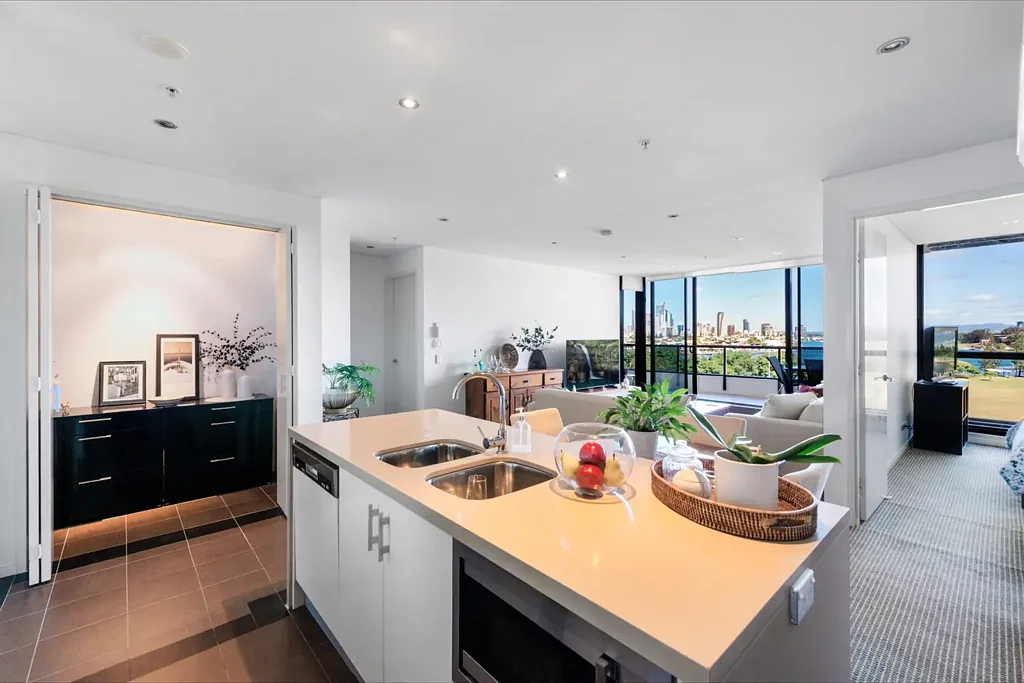 Southport 2 Slaapkamer Spectacular Mid Floor Apartment With Postcard Views