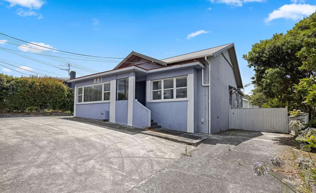 3 bedrooms house in Birkenhead
