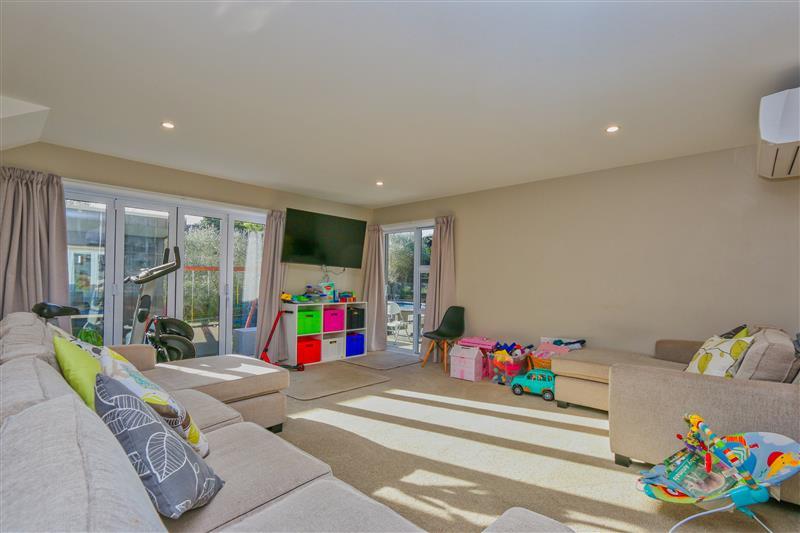 201 Lake Road, Belmont, Auckland - North Shore, 5 غرف, 1 حمامات