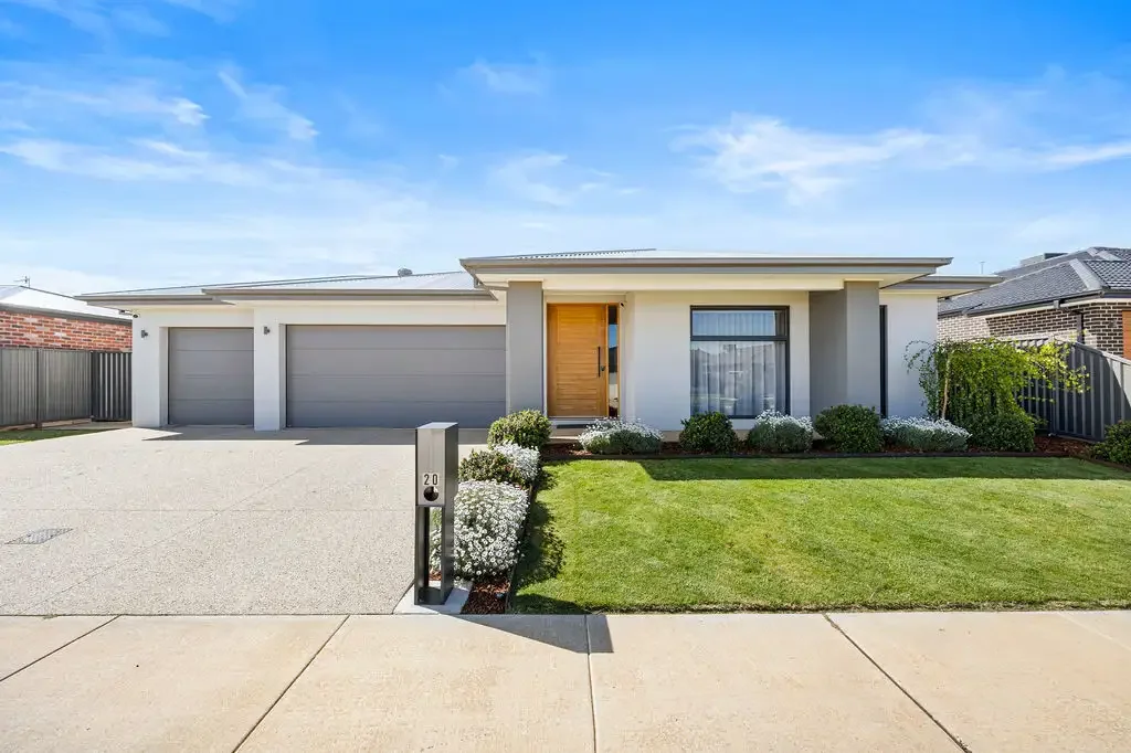 Lucas 4房  When Size, Space and Location with Room for the Family Matter