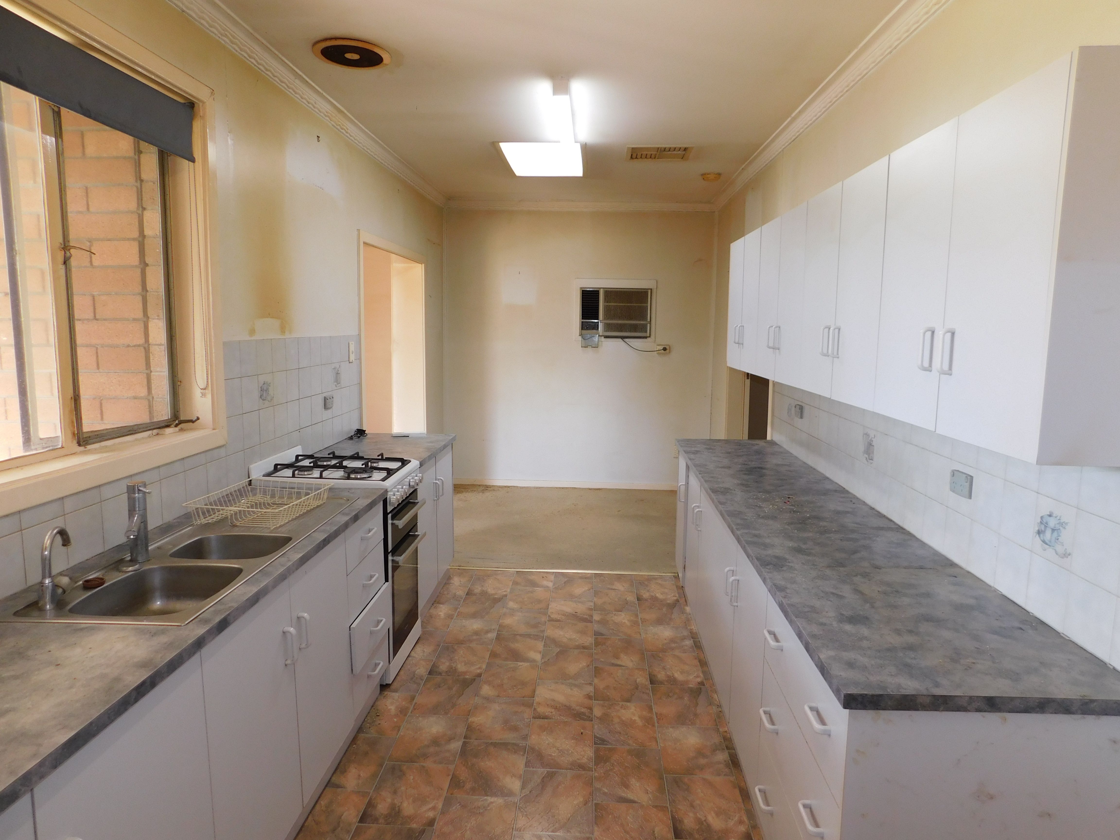 9 DUNN ST, BORDERTOWN SA 5268, 0 Kuwarto, 0 Banyo, House