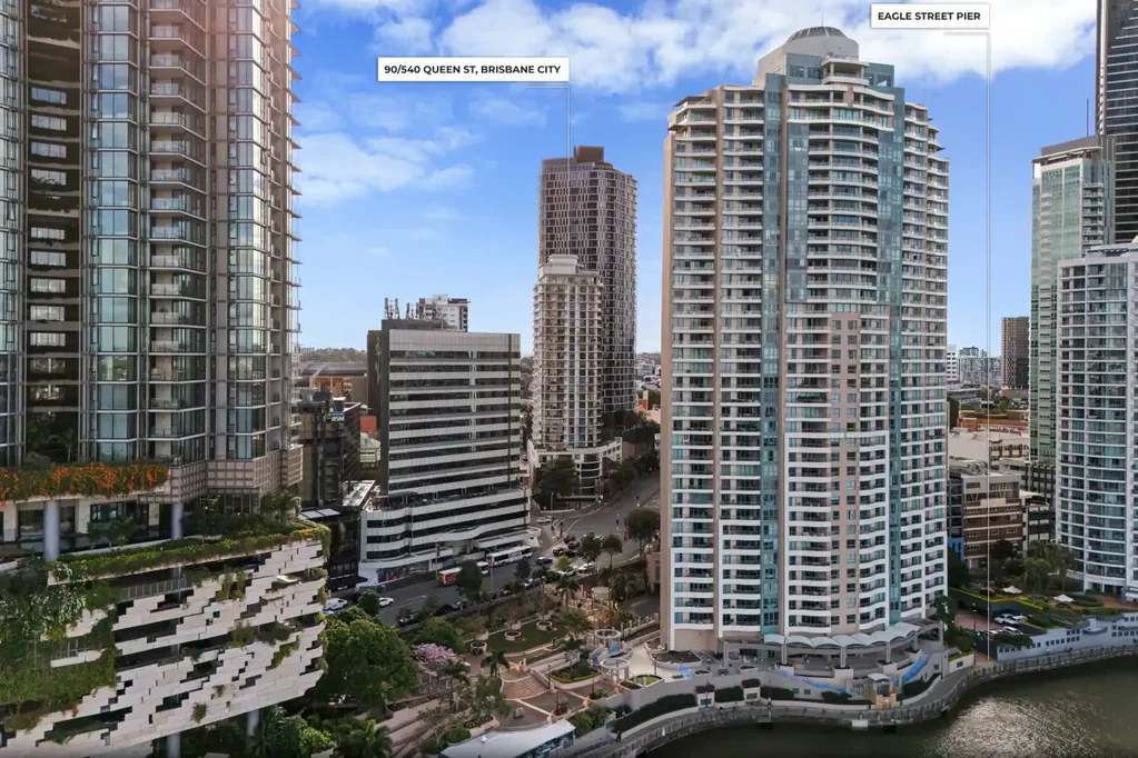 Brisbane City 2침실 SELLING AT AUCTION UNLESS SOLD PRIOR | PREMIUM LEVEL 21 APARTMENT WITH STUNNING RIVER & CITY VIEWS