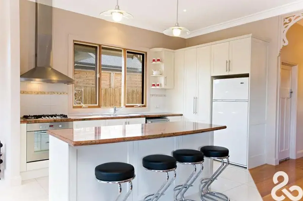 Beautifully Presented Family Home in a Prime Location