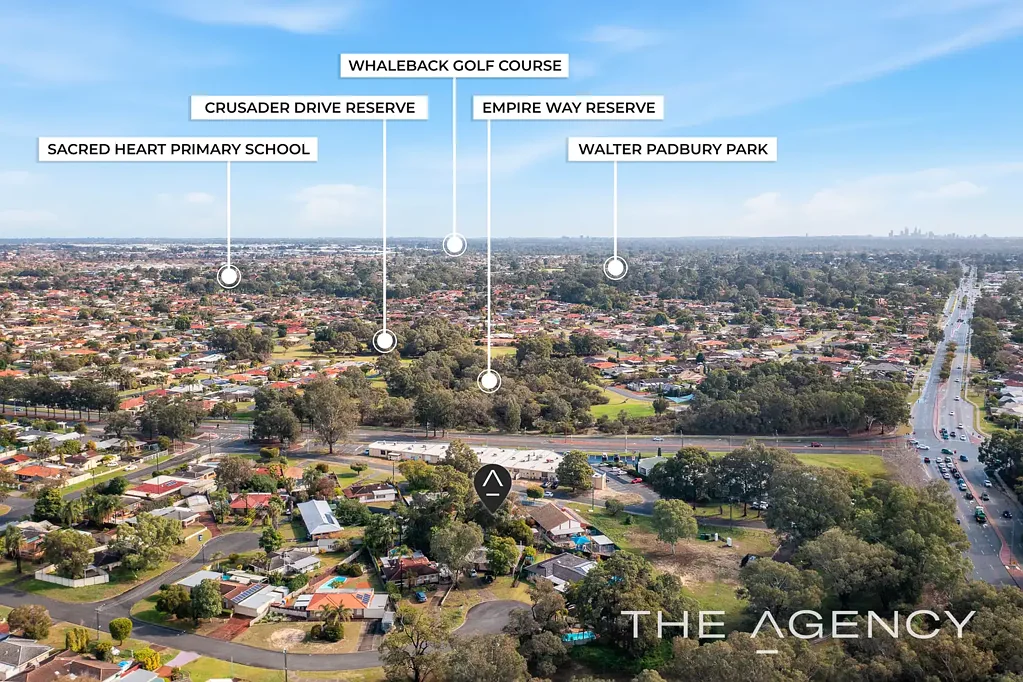 Huntingdale 3房  813sqm Triplex Potential Site - Top End Huntingdale