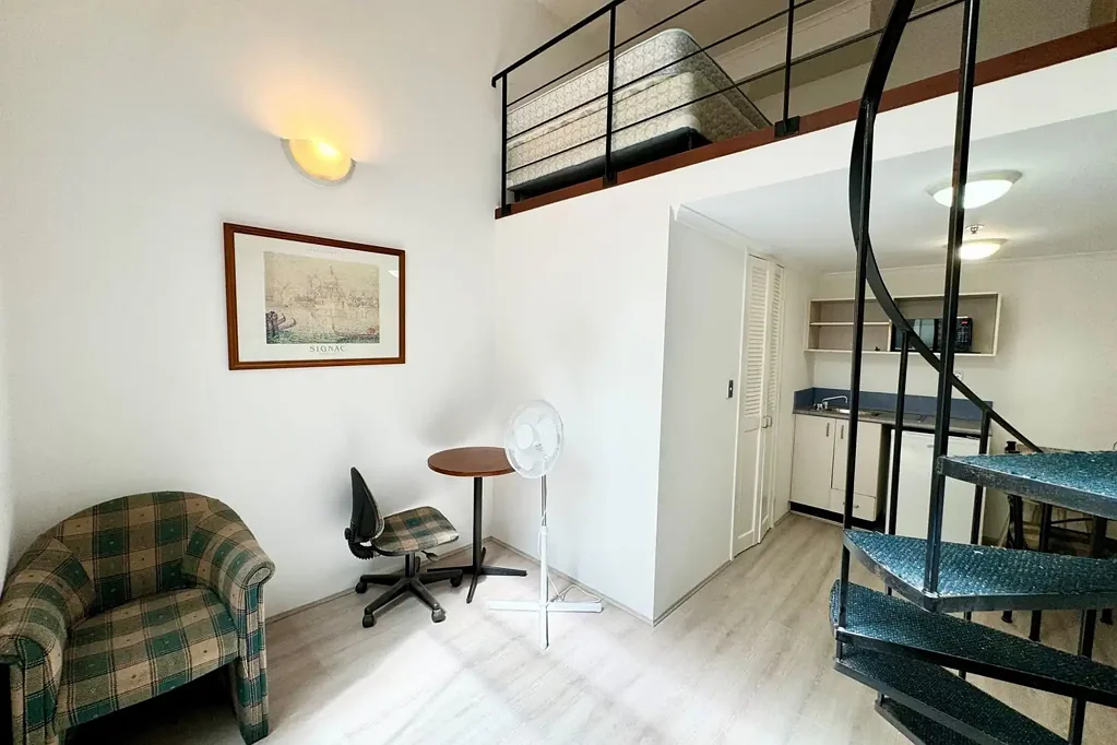 FURNISHED LOFT UNIT - AT HEART OF HIGH EDUCATION SECTOR