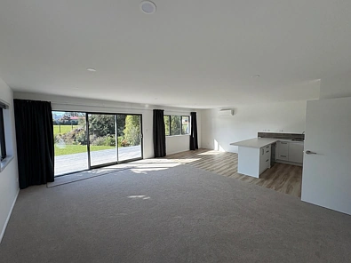 NEW LIVING IN ELTHAM