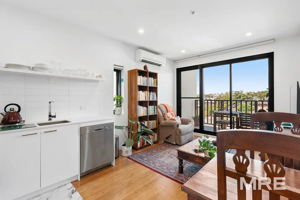 Stylish apartment in vibrant locale