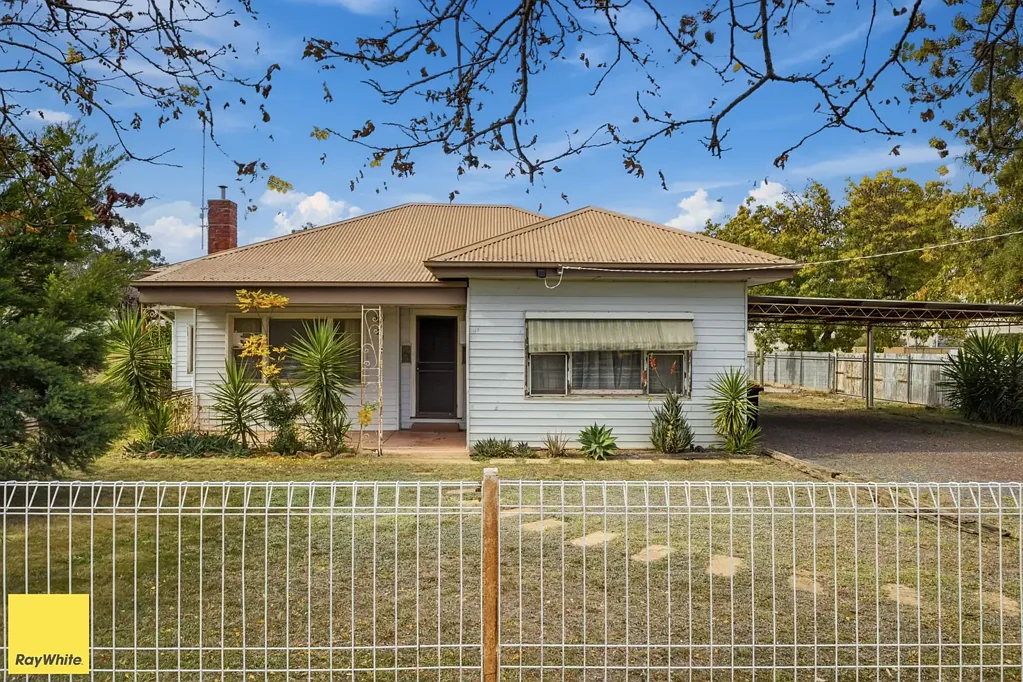 Tatura 3房  Solid Home with Great Potential