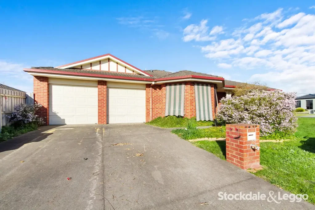 4 Bedroom Family Home in West End Location!