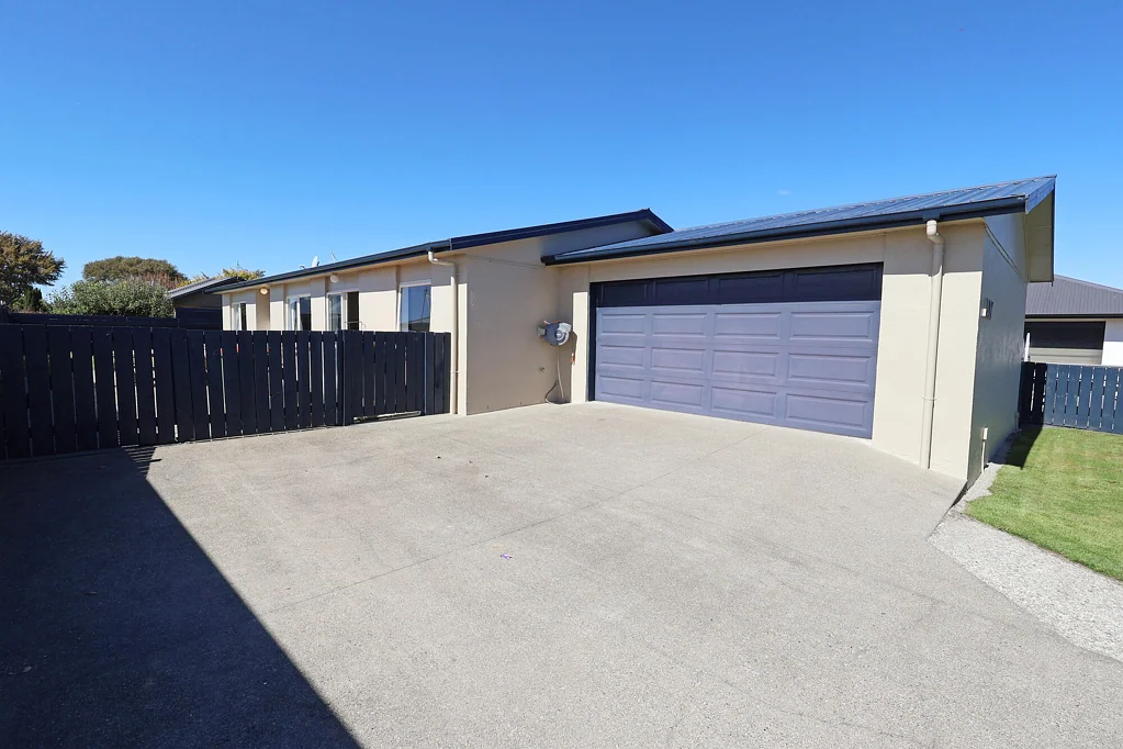Richmond 4房  Spacious, Sunny Family Living!