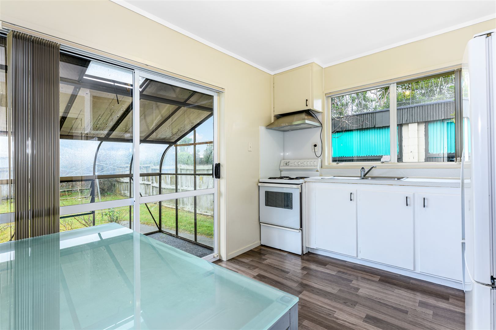 2/69 Hepburn Road, Glendene, Auckland - Waitakere, 2 ห้องนอน, 1 ห้องน้ำ