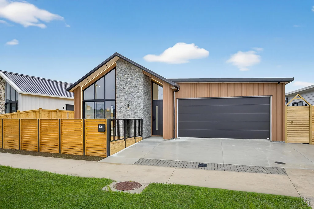 8 Tuwai Crescent, Opaheke, Papakura, Auckland