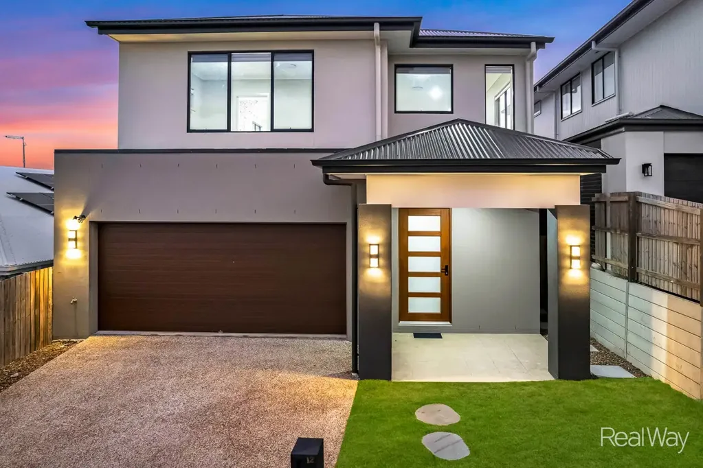 12 Magellan Street, Spring Mountain, QLD 4300