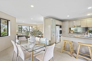 15B Irirangi Road, Greenlane, Auckland City