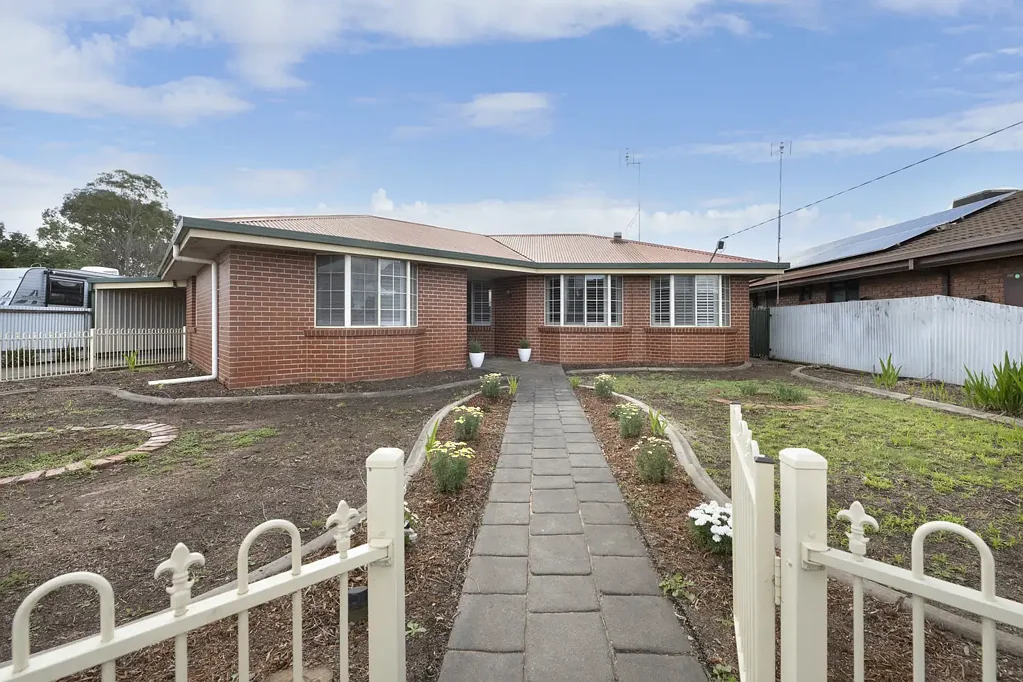 34 Butterworth Street, Swan Hill, VIC 3585