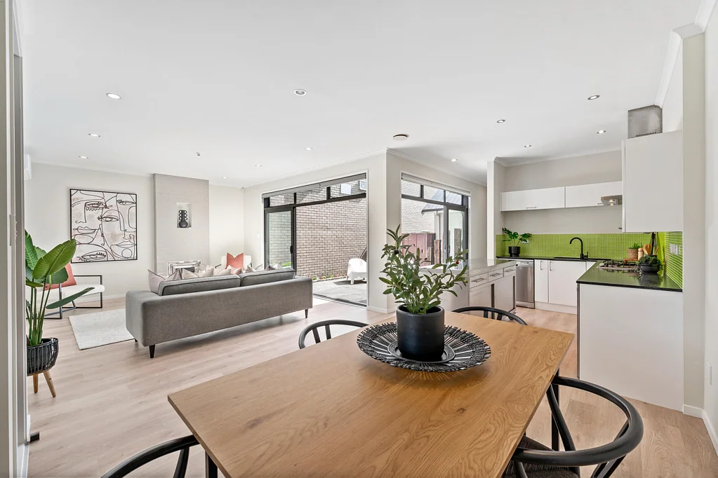 Hobsonville 3房  Show-Stopping Urban Living!