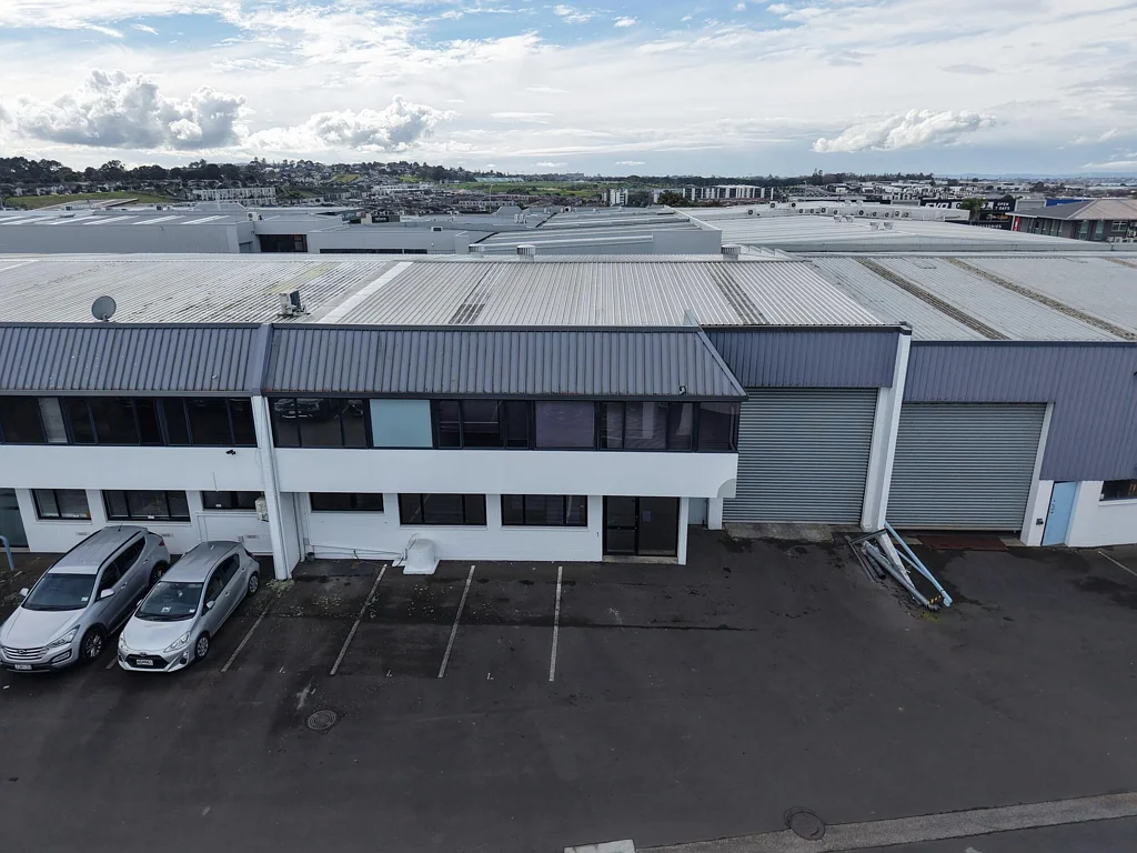 Mount Wellington Refurbished Mt Wellington industrial - 474sqm