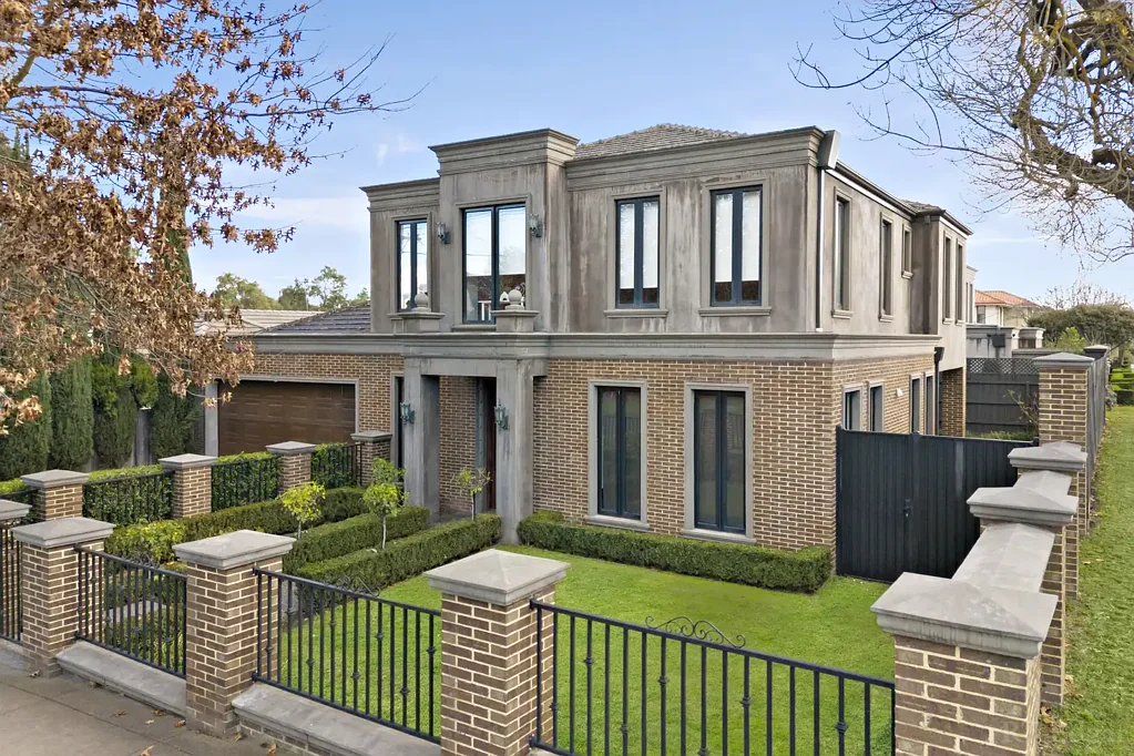 Glen Iris 5 Slaapkamer Beautifully Appointed in Leafy Glen Iris