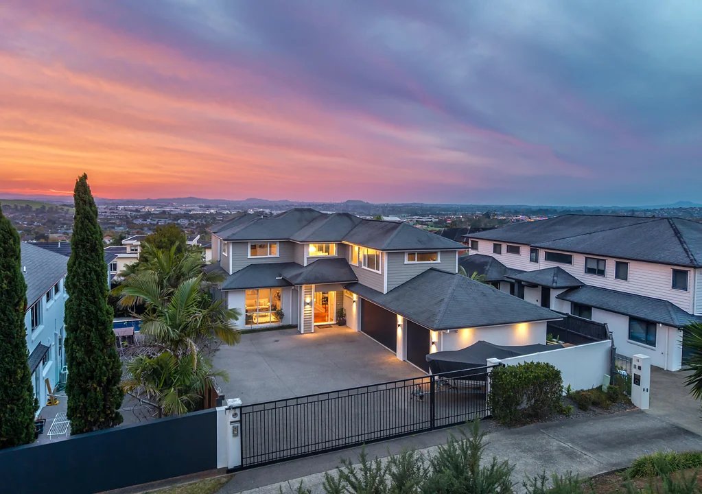 East Tamaki Heights 5Habitaciones Tender closing next Wednesday, last chance to view