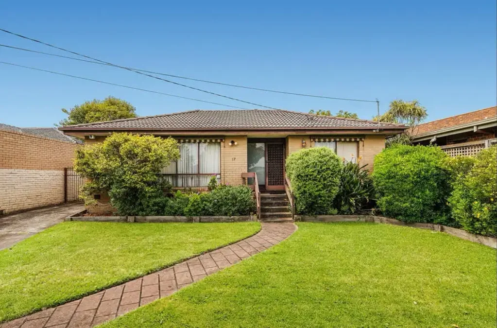 Generous Single-Level Family Home with Multiple Living Zones