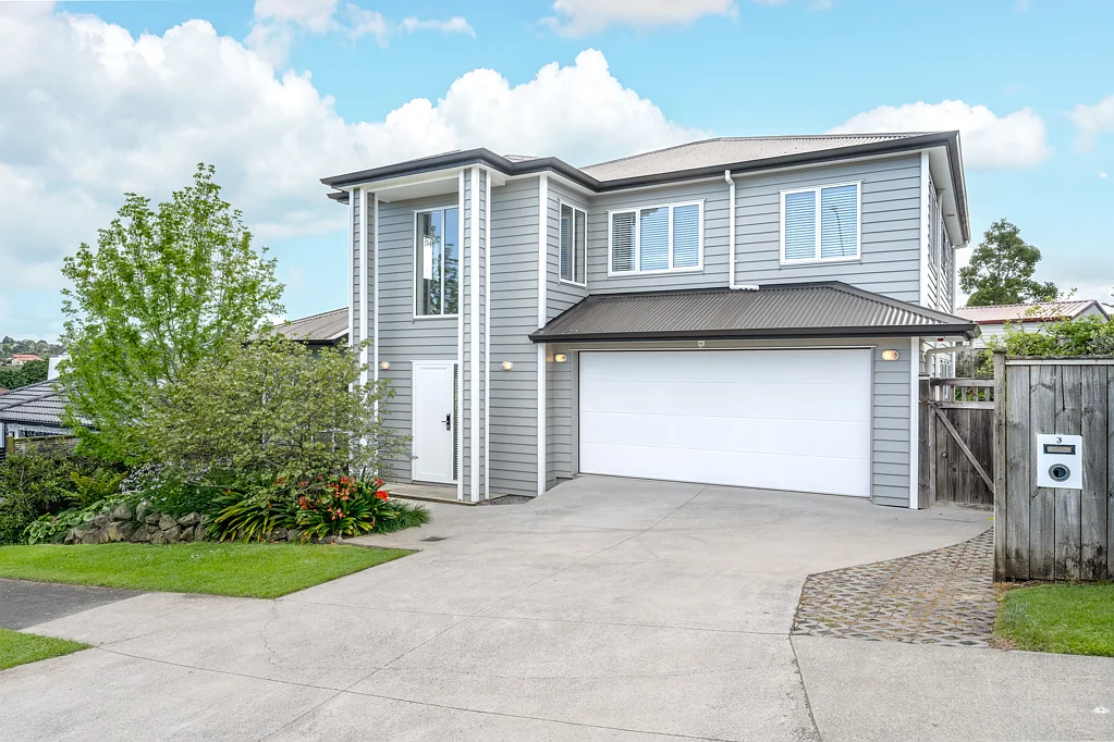 3 Phoenicia Court, The Gardens, Manukau City, Auckland