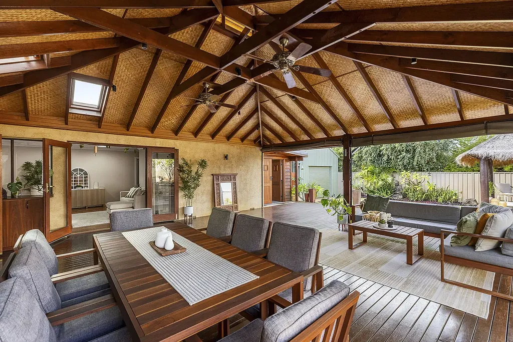 Bull Creek 6ห้องนอน Luxury Family Living Within WSHS Zone in Heart of Bull Creek