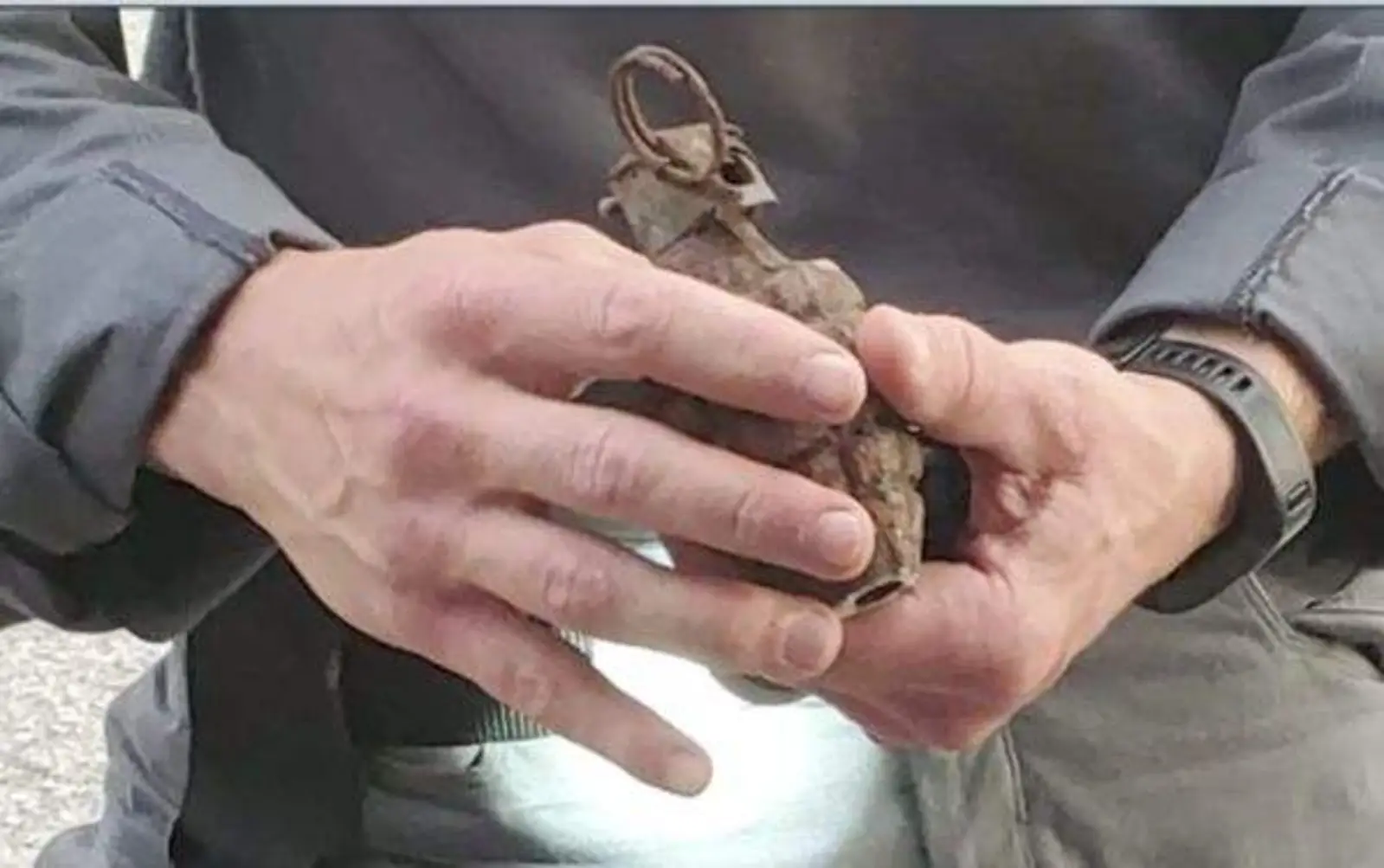 列治文山华人聚集区发现手雷！踩上就死！