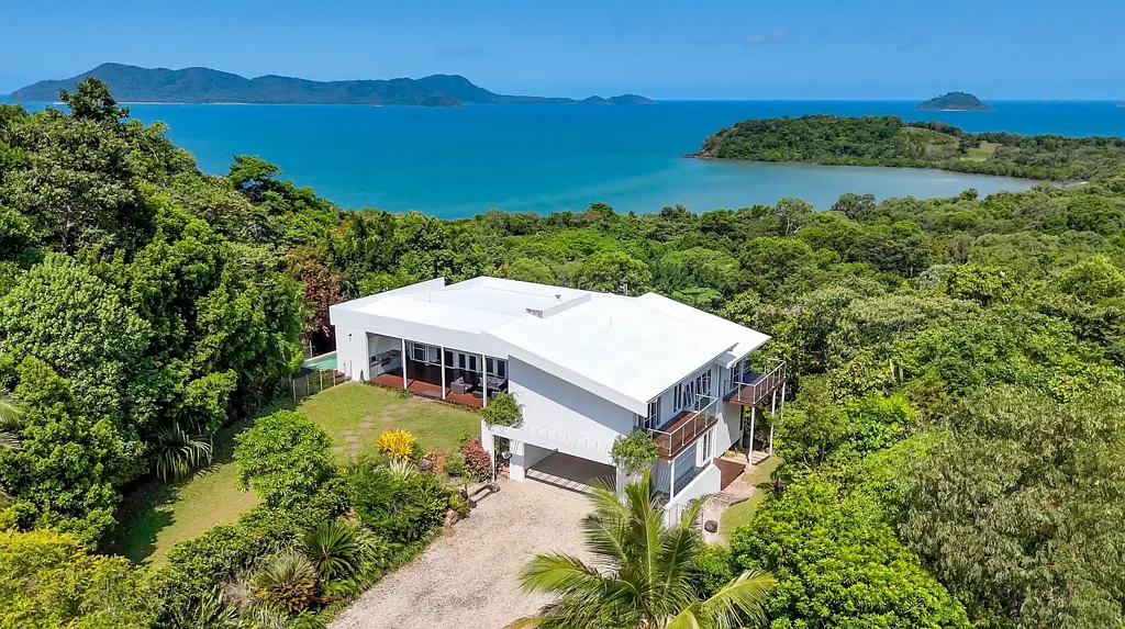 South Mission Beach 4房  'Bedarra Vista' - Executive Home in Lugger Bay, Tropical NQ