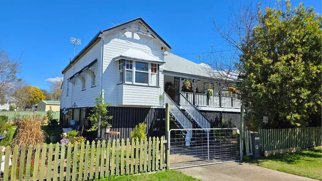 25 Lamb Street, Murgon, QLD 4605