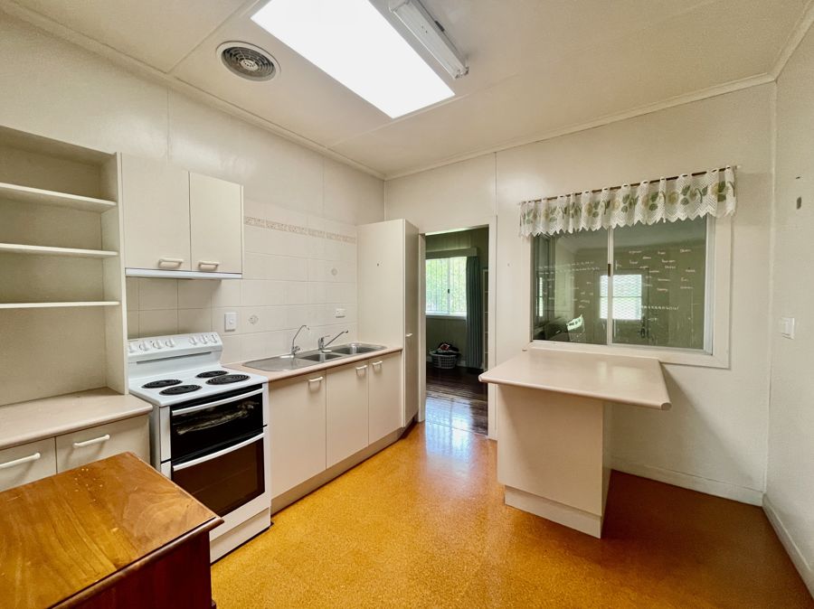 13 BRISBANE RD, NEWTOWN QLD 4305, 0 habitaciones, 0 baños, House