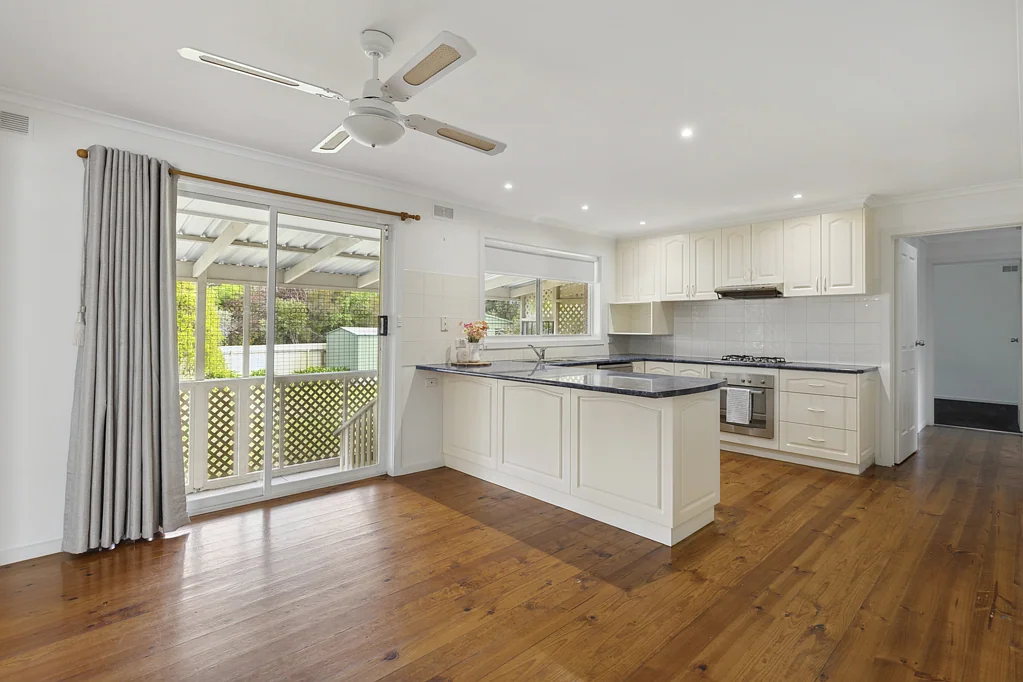 42 HASTIE STREET, Tatura, VIC 3616