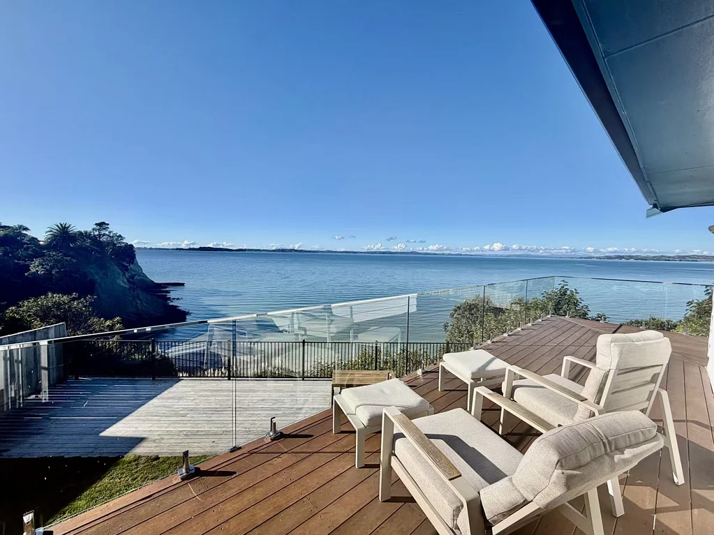 Big family home with Stunning sea views in Macleans Zone