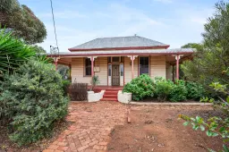 24 Addis Street, Lamington