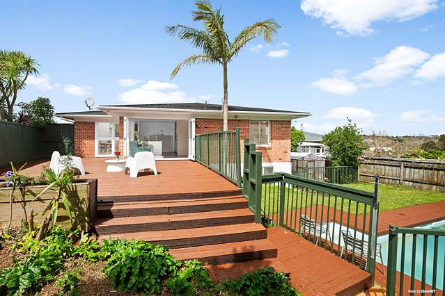 49 Holland Road, Hillcrest, North Shore City