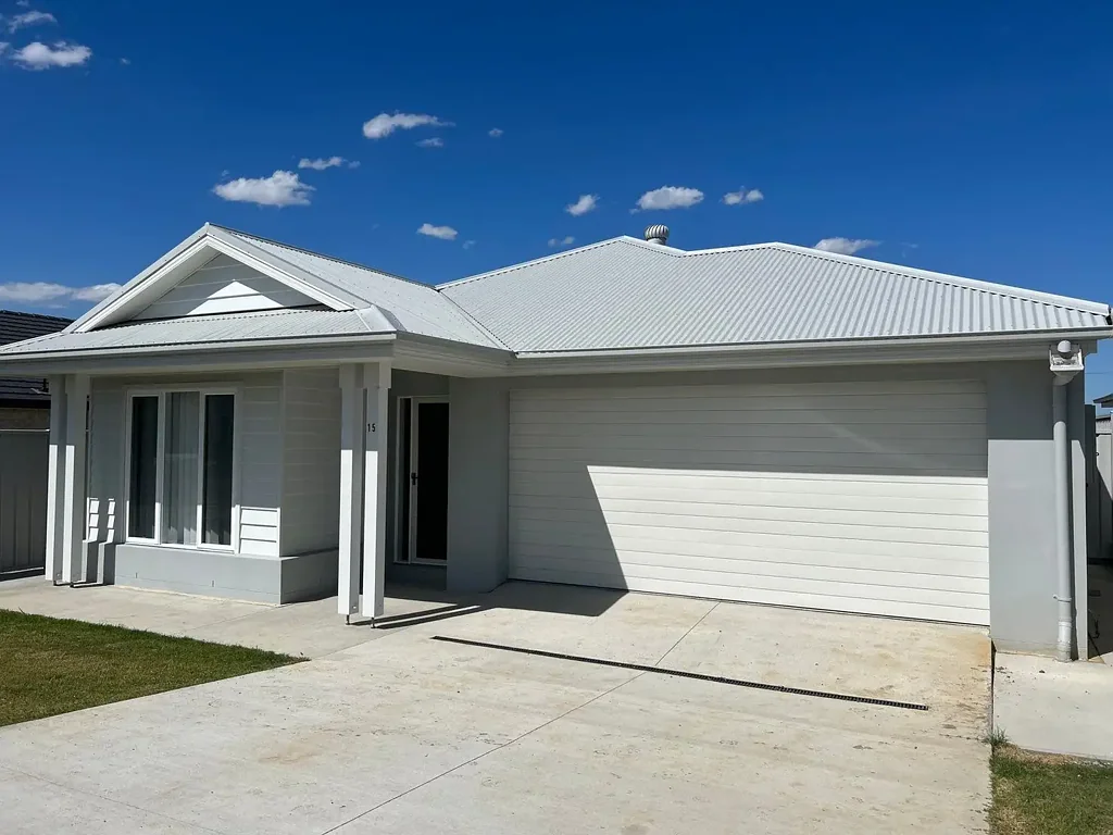 4 Bedroom Family Home