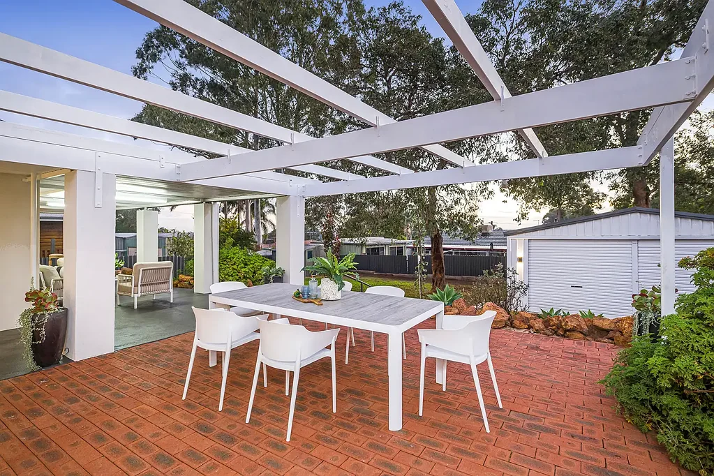 21 Armour Way, Lesmurdie, WA 6076