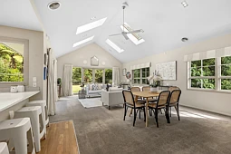 8 St Annes Square, Tawa