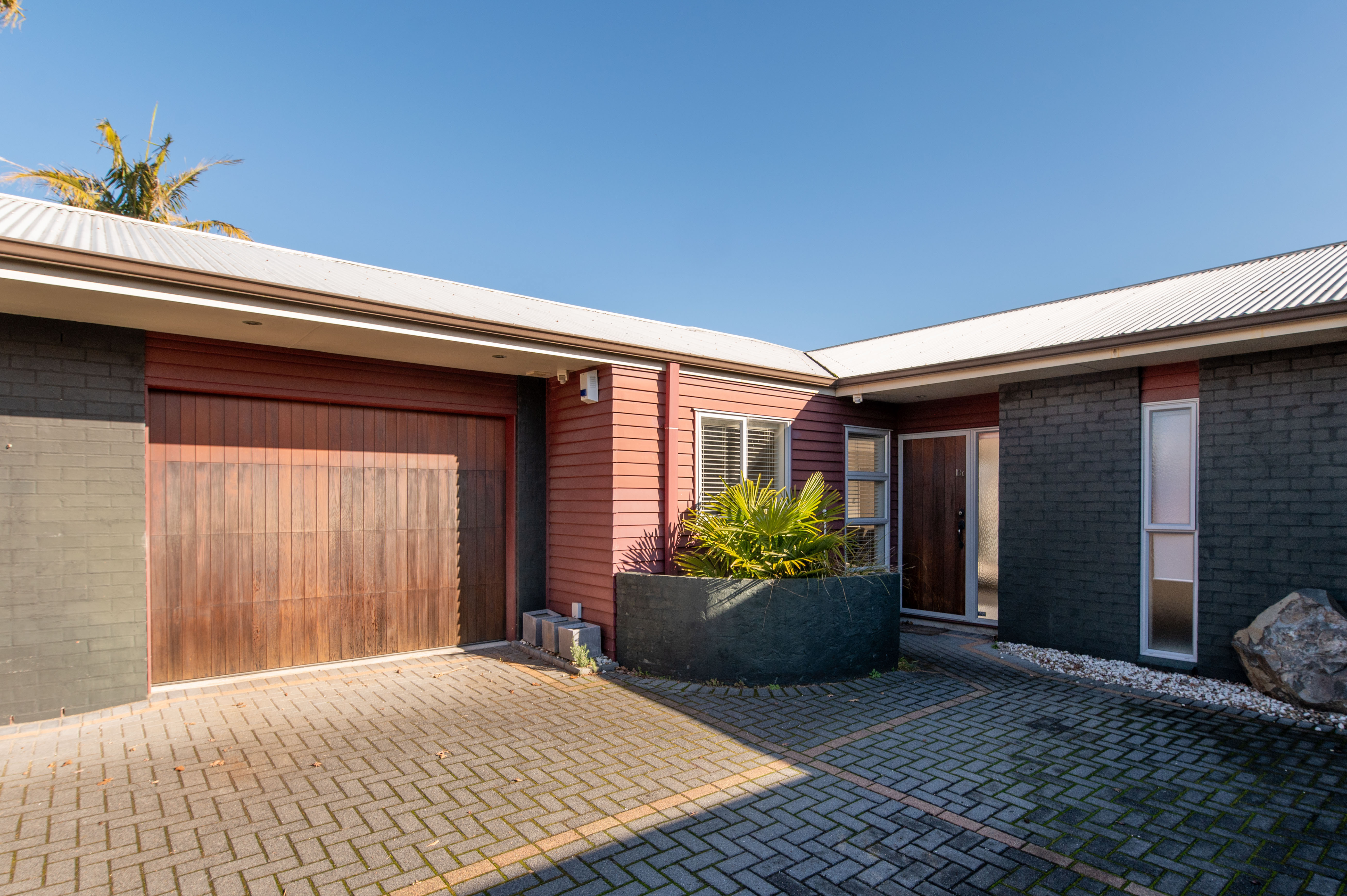 13c Lytton Street, Glenholme