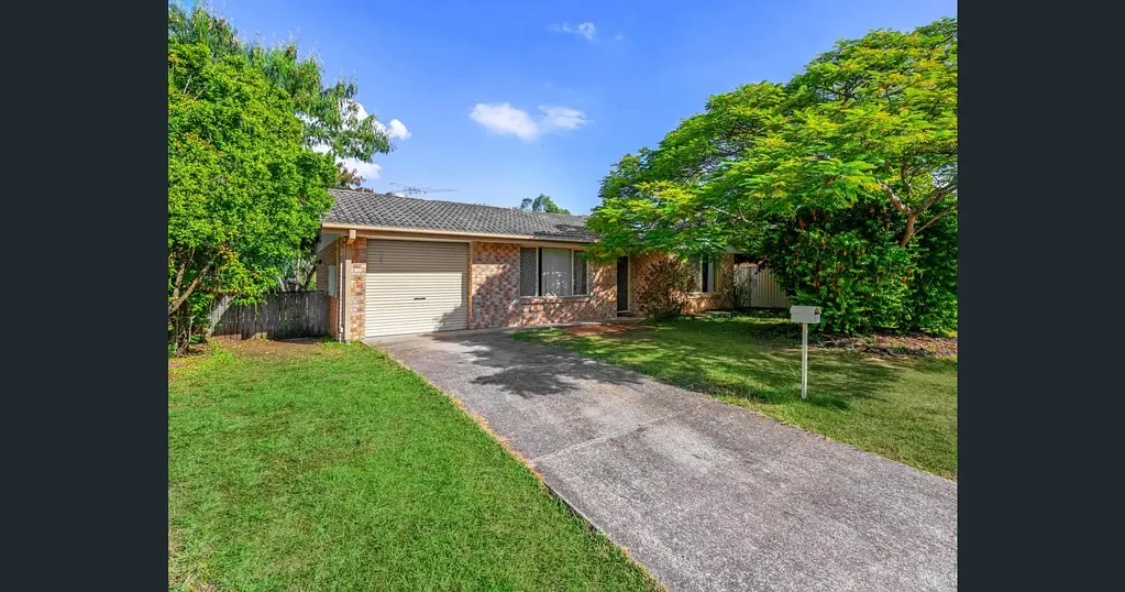 FAMILY HOME WITH BACK YARD
