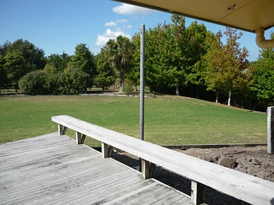 RURAL LIFESTYLE- URBAN FRINGE, FOUR BEDROOMS + ROOM FOR GRANNY!