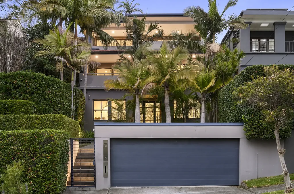 Mosman 4房 尽享 Middle Harbour 景观的精致家庭生活 Sophisticated Family Living with Middle Harbour Views
