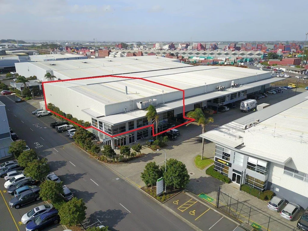 Penrose 1319M² WAREHOUSE WITH MINIMAL OFFICE
