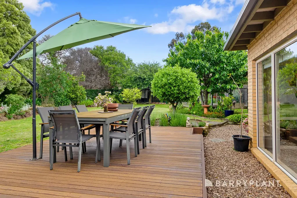 14 Valetta Crescent, Knoxfield, VIC 3180