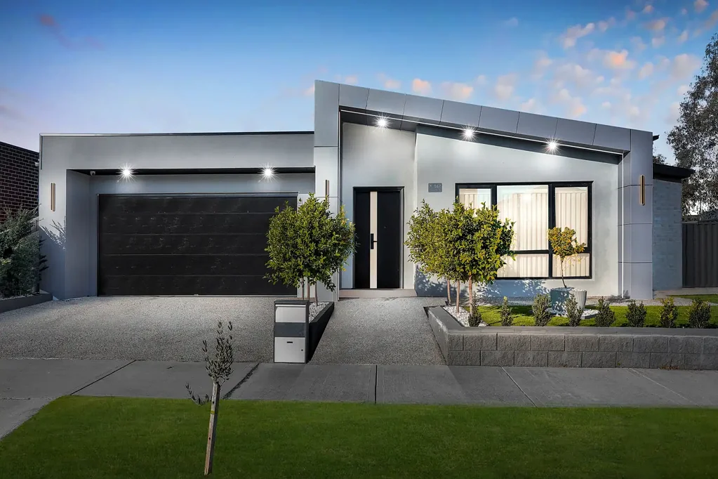 147 Blossom Drive, Greenvale, VIC 3059