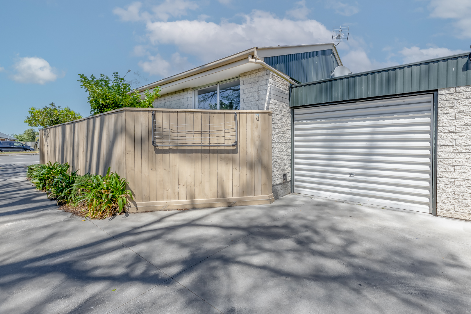 1/649 Main North Road, Belfast, Christchurch, 2 Kuwarto, 1 Banyo