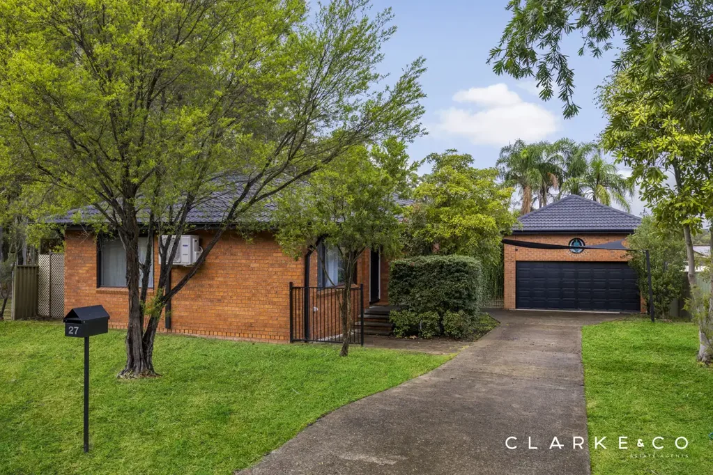 Ashtonfield 4房  SPACIOUS LIVING, MODERN UPDATES AND A SPARKLING NEW POOL!