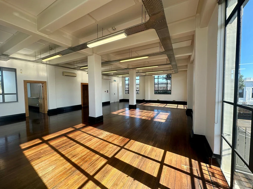 Eden Terrace Character Office with City Fringe Convenience