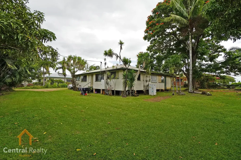 Mareeba 8 Slaapkamer UNIT BLOCK WITH POTENTIAL PLUS!