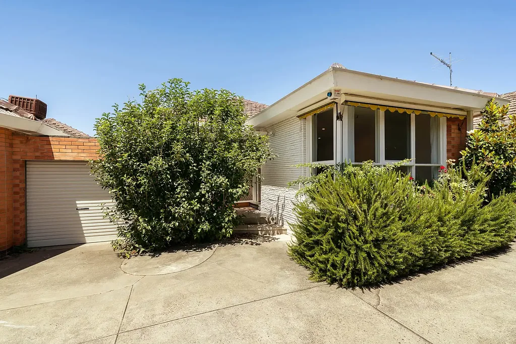 Location and comfort with low maintenance